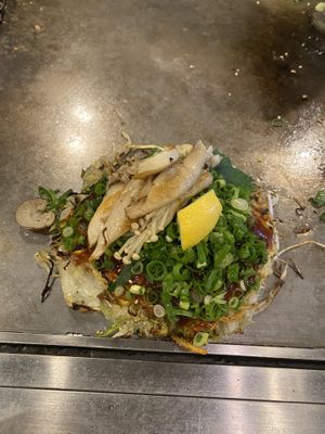 Okonomiyake  at Kamehameha - かめはめは in Kyoto