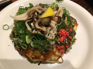 Okonomiyaki at Kamehameha - かめはめは in Kyoto