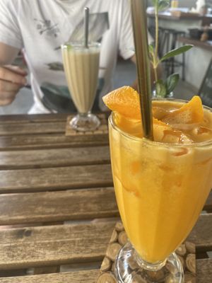 Oj & banana pb smoothie #Veganuary at Indiana vegan Cafe & Yoga in Langkawi