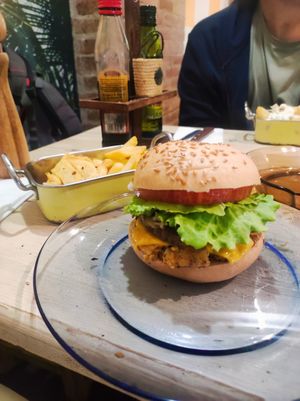 Hamburguesa at Melemele Burguer in Zarautz