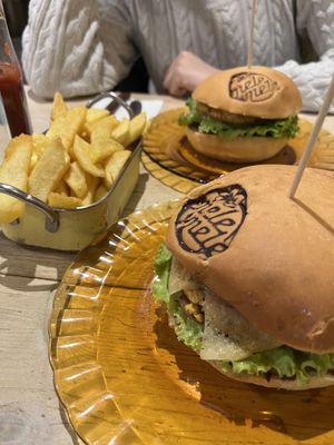   at Melemele Burguer in Zarautz