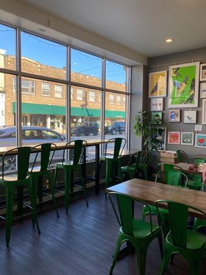 Dining area at Nature's Oasis in Lakewood