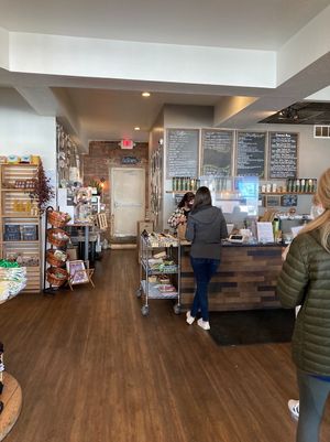 Front counter to place order at Nature's Oasis in Lakewood