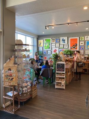 Dining area at Nature's Oasis in Lakewood