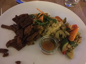 Seitan grillé, dhal de haricots mungo aux épices, risotto à l'aubergine, wok de légumes et chutney mangue. at La Clairière in La Petite-pierre