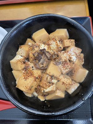 Tofu donburi at Toryanse in Kyoto