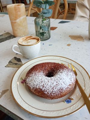 Cinnamon donut - so light and fluffy 😋 at Bake My Day in Copenhagen