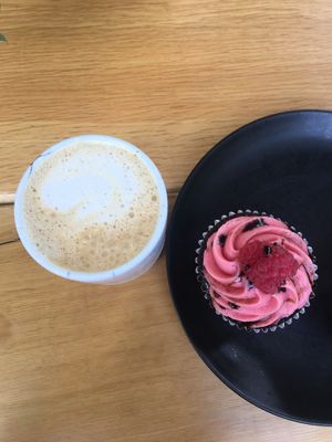 Vegan latte  and cupcake at Bake My Day in Copenhagen