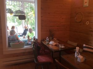 Petit bijou rustique avec options vegan at Cafe MJ et Cie in Saint-jean-sur-richelieu