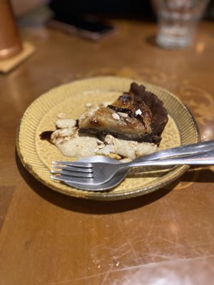 Vegan tart at Bananeira in Yokohama