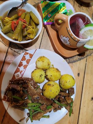 Fried seitan with potatoes, salad and pickles at KIPI Natural in Latacunga