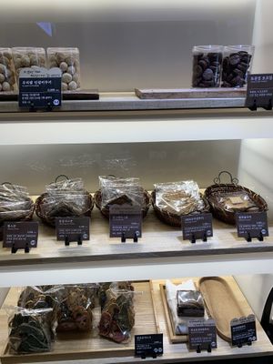 The selection at Milhanjum 밀한줌 - Jungang Station in Busan