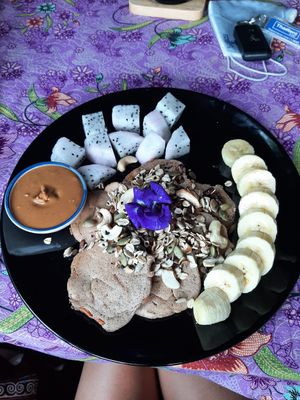 Vegan carrot pancakes at Everflow in Koh Chang