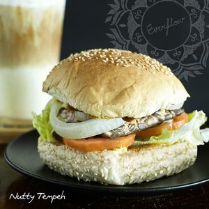 Nutty Tempeh Burger at Everflow in Koh Chang