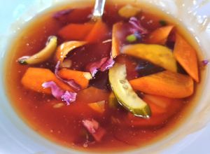 Vegan sweet and sour - close-up of sauce at Taehwawon 태화원 in Incheon