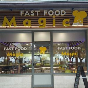 Fast Food Magic at Fast Food Magic in Koper