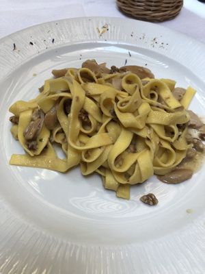 Tagliatelle pasta with porcini and walnuts at Be Bop in Milan