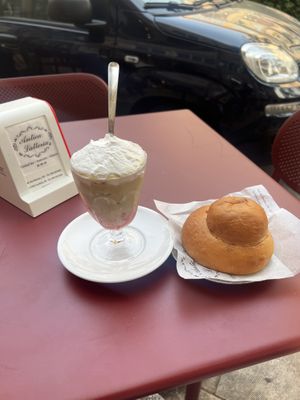 Granita panna e brioche veg.  at Antica Latteria in Messina