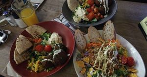 Taco Salad and Falafel Bowl at Zeil Kitchen in Frankfurt