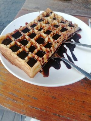 Waffle vegan con cioccolato at Zeil Kitchen in Frankfurt