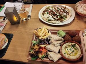 Zeil Platte and Schawarma at Zeil Kitchen in Frankfurt