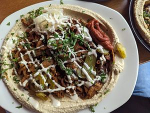Shawarma Teller at Zeil Kitchen in Frankfurt