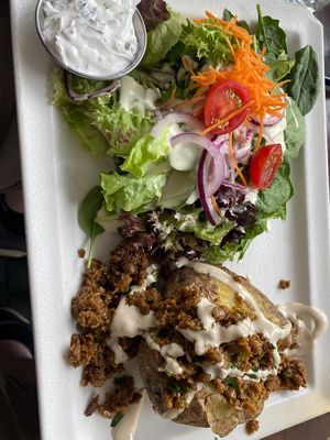 Ofenkartoffel mit Beyond meat Hack  at Zeil Kitchen in Frankfurt