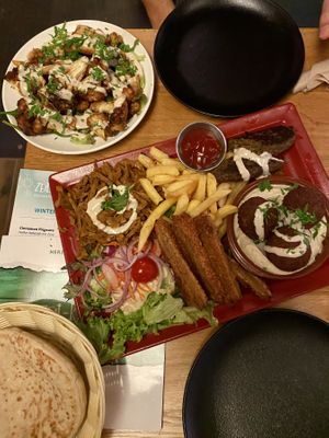 Zeil platter and cauliflower   at Zeil Kitchen in Frankfurt