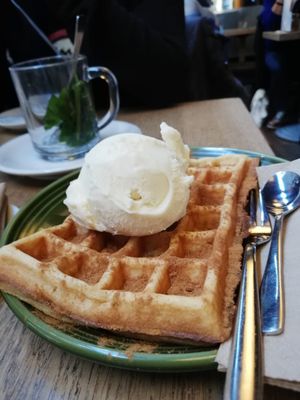 Waffle with soya based ice cream at Zeil Kitchen in Frankfurt