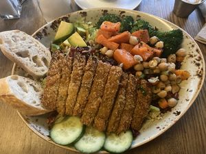 Superfood Salat plus Schnitzel   at Zeil Kitchen in Frankfurt