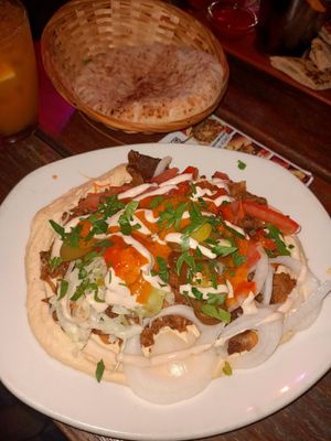 Shawarma Teller at Zeil Kitchen in Frankfurt