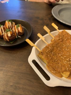 Sides    at Little Turtle in Enmore