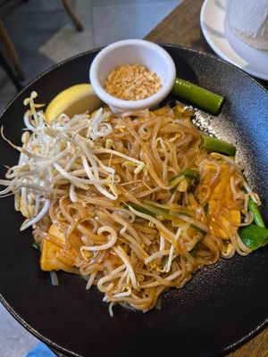 Pad Thai $20.90: good, but no veggies just firm tofu slices, nice fresh bean sprouts at Little Turtle in Enmore