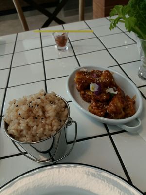 brown rice and fried cauliflower at Little Turtle in Enmore
