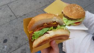 It's fuller than what it looks liks at Veg-MI Trike in Milan