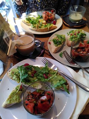 Veganes Frühstück at Fama Cafe & Manufaktur in Weimar