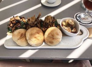 Mini vegan burgers  at Katharos Lounge in Santorini