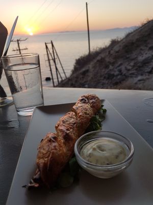 Phyllo at Katharos Lounge in Santorini