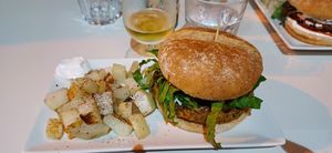 Hamburguesa de soja at La Siria in Malaga