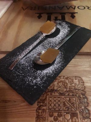 Palette cleanser  at Mum's in Sagres