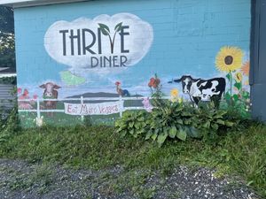 Love the mural!!!!🥰🥰🥰🥰  at Thrive Diner in Pittsfield