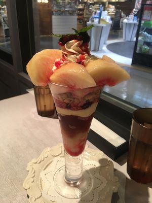 Peach parfait at Wired Bonbon in Tokyo