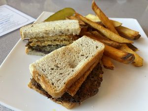 Vegan Reuben at Shoreline Diner and Vegetarian Enclave in Guilford