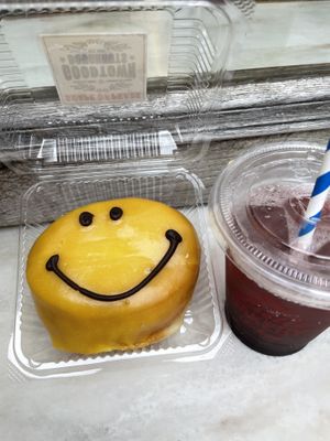 mango donut and hibiscus soda at The Little Bakery in Tokyo
