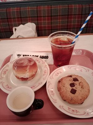  at The Little Bakery in Tokyo