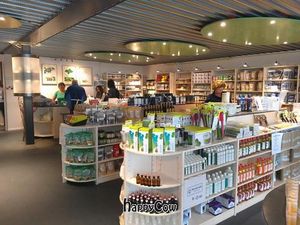 Inside of shop at Unlimited Health in Amsterdam