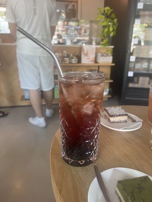 Lavender lemonde  at SUE Bakery in Rotterdam