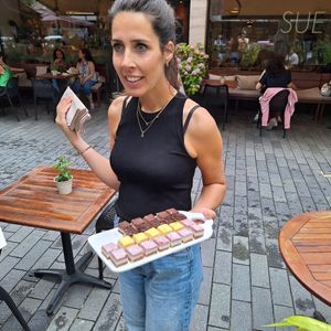 A selection of delicious vegan raw cheesecakes (Vegan Food Tour July 2025) at SUE Bakery in Rotterdam