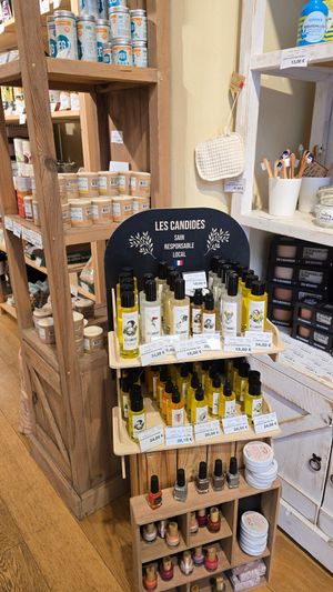 Body and care / cosmetics at Plantigrade in Rennes