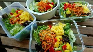 It is rewarding to see our customers benefit from a healthy salad box, no matter it is losing weight, improving skin condition or getting more energy...
It is our honor to help others to have a healthier eating habit.   at alivesalad in Kaohsiung